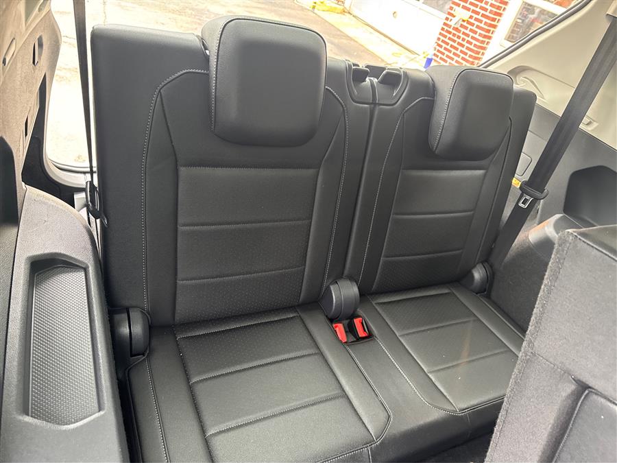 2020 Volkswagen Tiguan 2.0T SEL 4MOTION, available for sale in Canton, Connecticut | Lava Motors. Canton, Connecticut 2020 Volkswagen Tiguan 2.0T SEL 4MOTION, available for sale in Canton, Connecticut | Lava Motors. Canton, Connecticut
