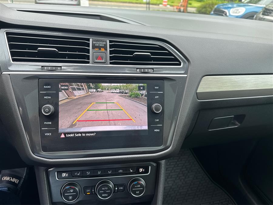 2020 Volkswagen Tiguan 2.0T SEL 4MOTION, available for sale in Canton, Connecticut | Lava Motors. Canton, Connecticut 2020 Volkswagen Tiguan 2.0T SEL 4MOTION, available for sale in Canton, Connecticut | Lava Motors. Canton, Connecticut