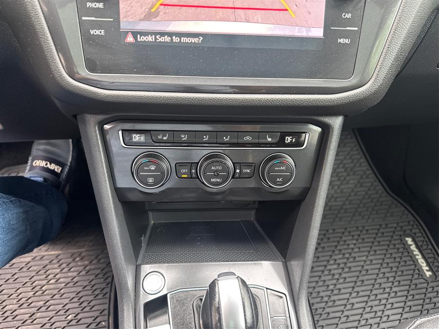 2020 Volkswagen Tiguan 2.0T SEL 4MOTION, available for sale in Canton, Connecticut | Lava Motors. Canton, Connecticut 2020 Volkswagen Tiguan 2.0T SEL 4MOTION, available for sale in Canton, Connecticut | Lava Motors. Canton, Connecticut