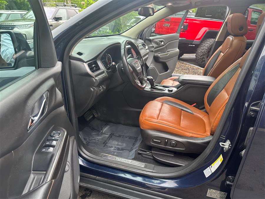 2017 GMC Acadia AWD 4dr SLT w/SLT-1, available for sale in Canton, Connecticut | Lava Motors. Canton, Connecticut 2017 GMC Acadia AWD 4dr SLT w/SLT-1, available for sale in Canton, Connecticut | Lava Motors. Canton, Connecticut