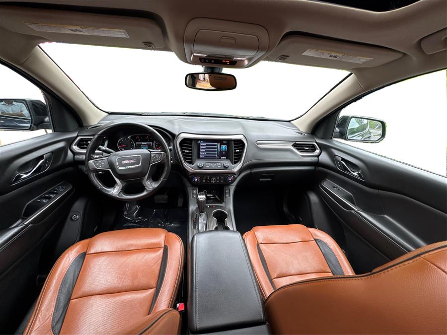 2017 GMC Acadia AWD 4dr SLT w/SLT-1, available for sale in Canton, Connecticut | Lava Motors. Canton, Connecticut 2017 GMC Acadia AWD 4dr SLT w/SLT-1, available for sale in Canton, Connecticut | Lava Motors. Canton, Connecticut