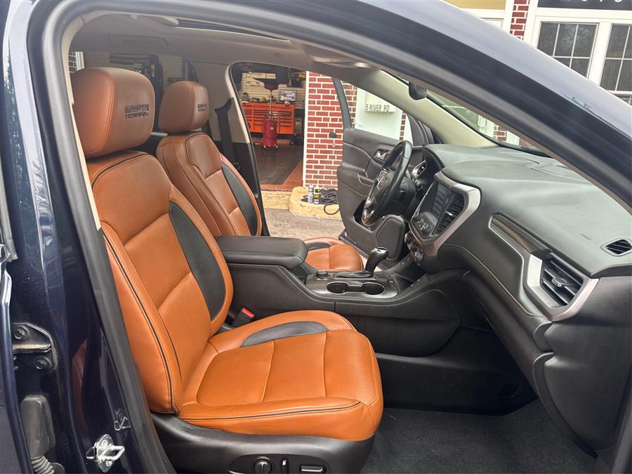 2017 GMC Acadia AWD 4dr SLT w/SLT-1, available for sale in Canton, Connecticut | Lava Motors. Canton, Connecticut 2017 GMC Acadia AWD 4dr SLT w/SLT-1, available for sale in Canton, Connecticut | Lava Motors. Canton, Connecticut