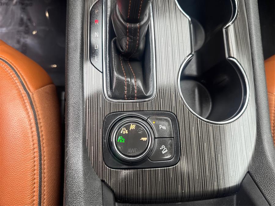 2017 GMC Acadia AWD 4dr SLT w/SLT-1, available for sale in Canton, Connecticut | Lava Motors. Canton, Connecticut 2017 GMC Acadia AWD 4dr SLT w/SLT-1, available for sale in Canton, Connecticut | Lava Motors. Canton, Connecticut