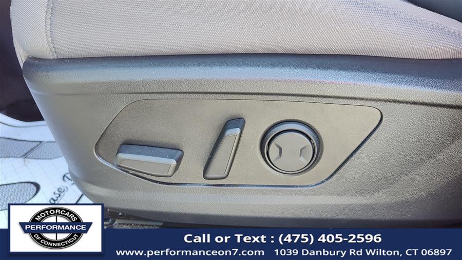 2022 Hyundai Santa Cruz SEL AWD, available for sale in Wilton, Connecticut | Performance Motor Cars Of Connecticut LLC. Wilton, Connecticut 2022 Hyundai Santa Cruz SEL AWD, available for sale in Wilton, Connecticut | Performance Motor Cars Of Connecticut LLC. Wilton, Connecticut