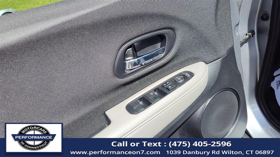 2021 Honda HR-V LX AWD CVT, available for sale in Wilton, Connecticut | Performance Motor Cars Of Connecticut LLC. Wilton, Connecticut 2021 Honda HR-V LX AWD CVT, available for sale in Wilton, Connecticut | Performance Motor Cars Of Connecticut LLC. Wilton, Connecticut
