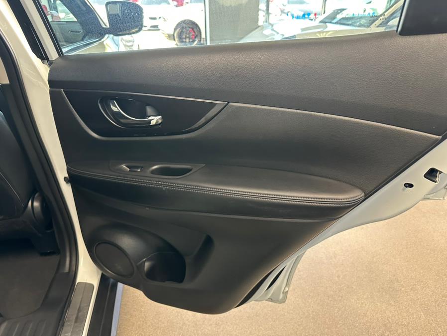 2018 Nissan Rogue AWD SV, available for sale in Inwood, New York | 5 Towns Drive. Inwood, New York 2018 Nissan Rogue AWD SV, available for sale in Inwood, New York | 5 Towns Drive. Inwood, New York