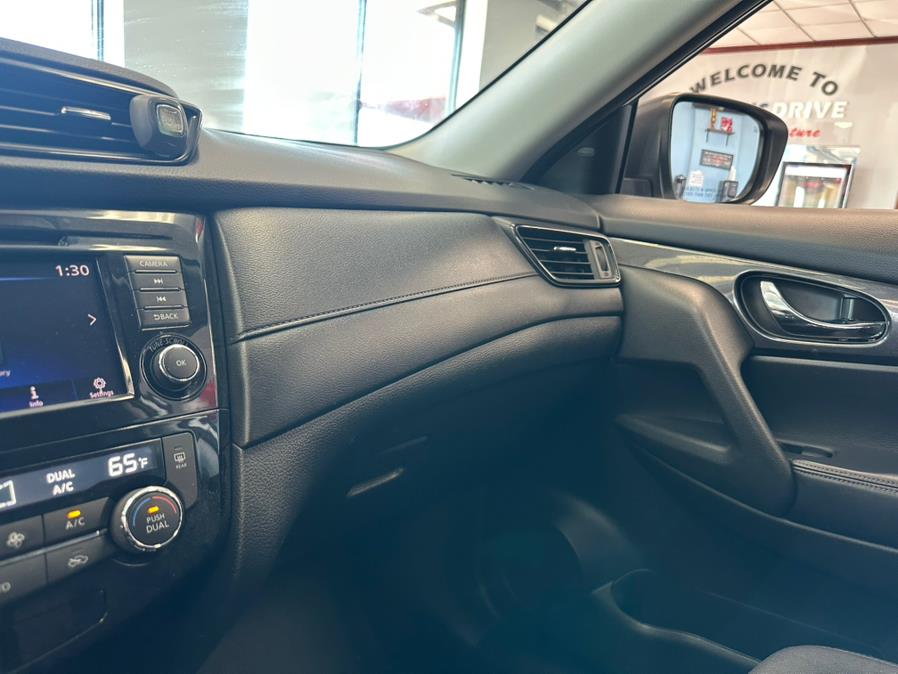 2018 Nissan Rogue AWD SV, available for sale in Inwood, New York | 5 Towns Drive. Inwood, New York 2018 Nissan Rogue AWD SV, available for sale in Inwood, New York | 5 Towns Drive. Inwood, New York
