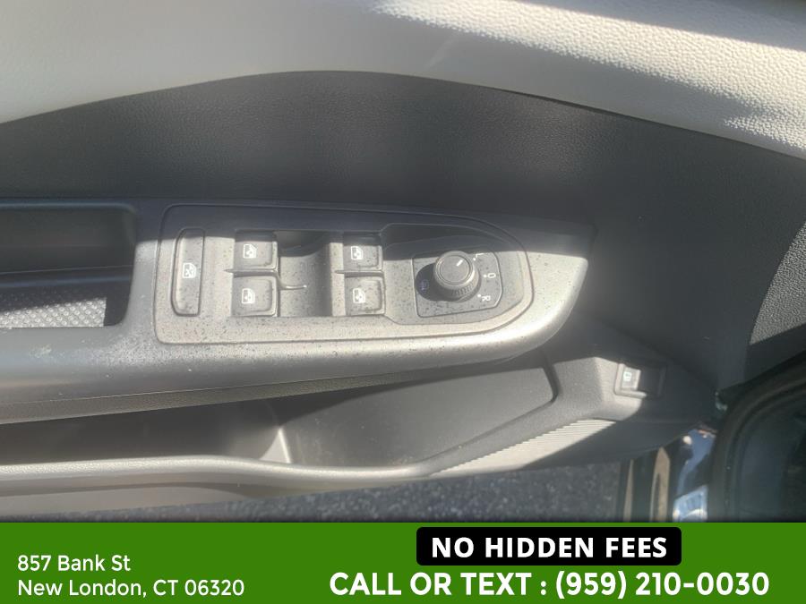 2022 Volkswagen Taos SE 4MOTION, available for sale in New London, Connecticut | McAvoy Inc dba Town Hill Auto. New London, Connecticut 2022 Volkswagen Taos SE 4MOTION, available for sale in New London, Connecticut | McAvoy Inc dba Town Hill Auto. New London, Connecticut