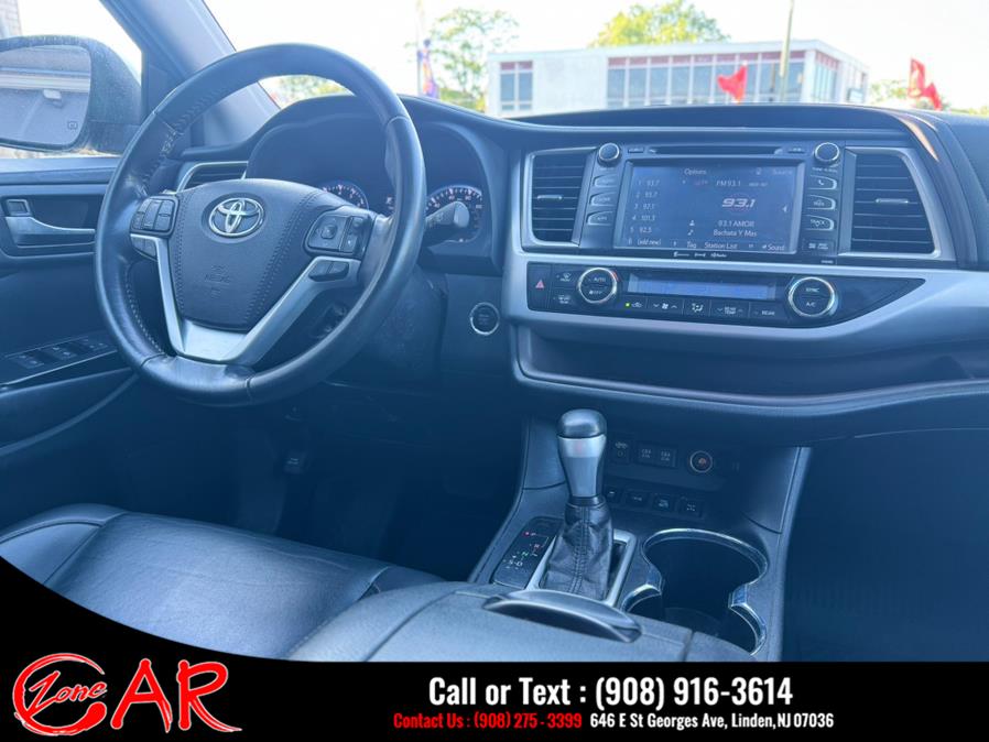 2019 Toyota Highlander XLE V6 AWD (Natl), available for sale in Linden, New Jersey | Car Zone. Linden, New Jersey 2019 Toyota Highlander XLE V6 AWD (Natl), available for sale in Linden, New Jersey | Car Zone. Linden, New Jersey