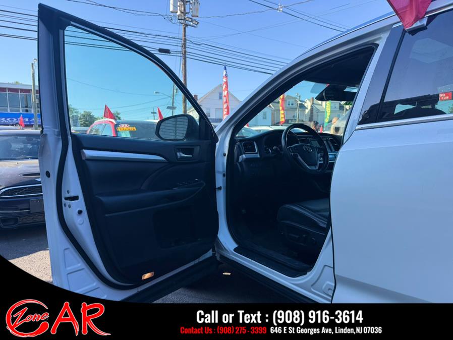 2019 Toyota Highlander XLE V6 AWD (Natl), available for sale in Linden, New Jersey | Car Zone. Linden, New Jersey 2019 Toyota Highlander XLE V6 AWD (Natl), available for sale in Linden, New Jersey | Car Zone. Linden, New Jersey