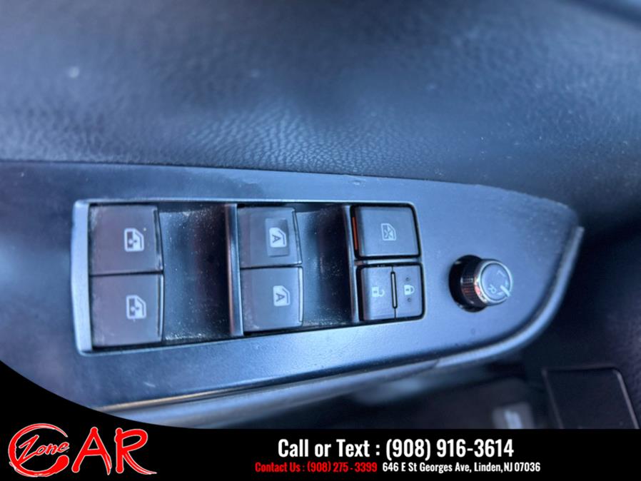 2019 Toyota Highlander XLE V6 AWD (Natl), available for sale in Linden, New Jersey | Car Zone. Linden, New Jersey 2019 Toyota Highlander XLE V6 AWD (Natl), available for sale in Linden, New Jersey | Car Zone. Linden, New Jersey