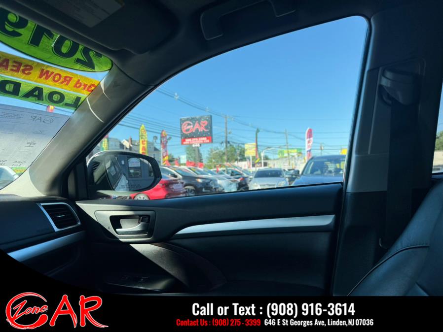 2019 Toyota Highlander XLE V6 AWD (Natl), available for sale in Linden, New Jersey | Car Zone. Linden, New Jersey 2019 Toyota Highlander XLE V6 AWD (Natl), available for sale in Linden, New Jersey | Car Zone. Linden, New Jersey