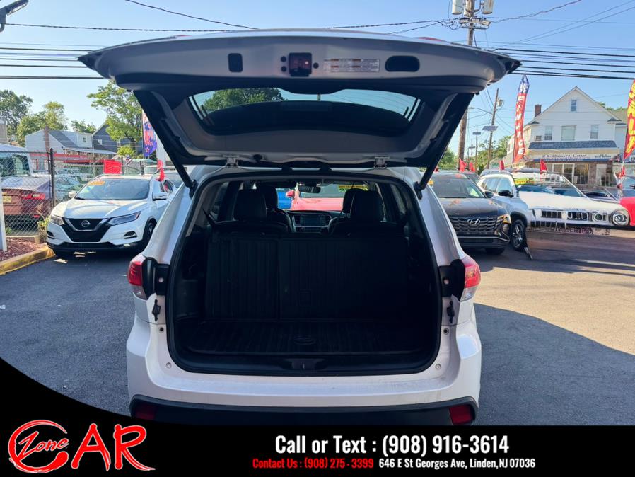 2019 Toyota Highlander XLE V6 AWD (Natl), available for sale in Linden, New Jersey | Car Zone. Linden, New Jersey 2019 Toyota Highlander XLE V6 AWD (Natl), available for sale in Linden, New Jersey | Car Zone. Linden, New Jersey