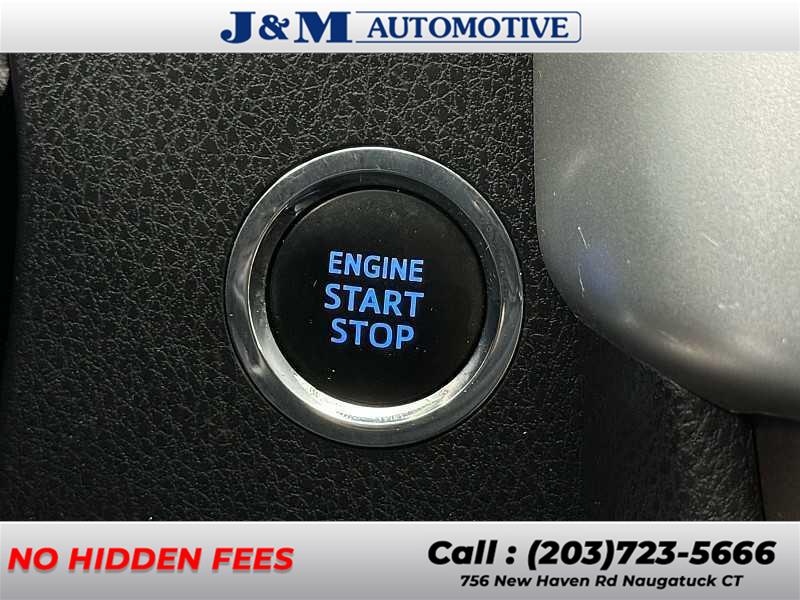 2016 Toyota Highlander Limited, available for sale in Naugatuck, Connecticut | J&M Automotive Sls&Svc LLC. Naugatuck, Connecticut 2016 Toyota Highlander Limited, available for sale in Naugatuck, Connecticut | J&M Automotive Sls&Svc LLC. Naugatuck, Connecticut