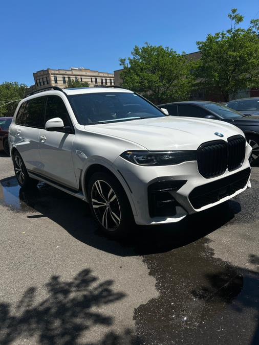 Used 2021 BMW X7 in Long Island City, New York | Luxury Of Queens. Long Island City, New York