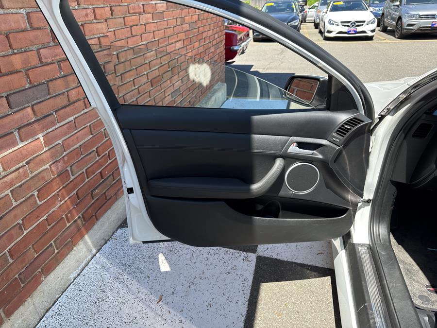 2008 Pontiac G8 4dr Sdn GT, available for sale in Waterbury, Connecticut | National Auto Brokers, Inc.. Waterbury, Connecticut 2008 Pontiac G8 4dr Sdn GT, available for sale in Waterbury, Connecticut | National Auto Brokers, Inc.. Waterbury, Connecticut