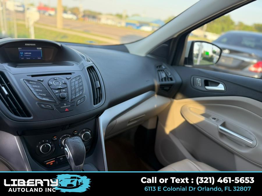 2015 Ford Escape FWD 4dr SE, available for sale in Orlando, Florida | Liberty Autoland LLC. Orlando, Florida 2015 Ford Escape FWD 4dr SE, available for sale in Orlando, Florida | Liberty Autoland LLC. Orlando, Florida