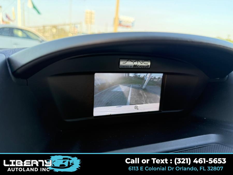 2015 Ford Escape FWD 4dr SE, available for sale in Orlando, Florida | Liberty Autoland LLC. Orlando, Florida 2015 Ford Escape FWD 4dr SE, available for sale in Orlando, Florida | Liberty Autoland LLC. Orlando, Florida