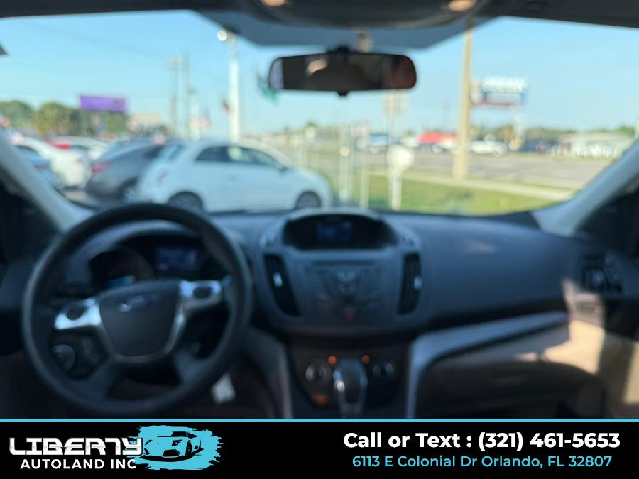 2015 Ford Escape FWD 4dr SE, available for sale in Orlando, Florida | Liberty Autoland LLC. Orlando, Florida 2015 Ford Escape FWD 4dr SE, available for sale in Orlando, Florida | Liberty Autoland LLC. Orlando, Florida