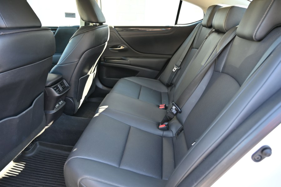 2020 Lexus ES ES 350 Luxury, available for sale in Waterbury, Connecticut | Highline Car Connection. Waterbury, Connecticut 2020 Lexus ES ES 350 Luxury, available for sale in Waterbury, Connecticut | Highline Car Connection. Waterbury, Connecticut