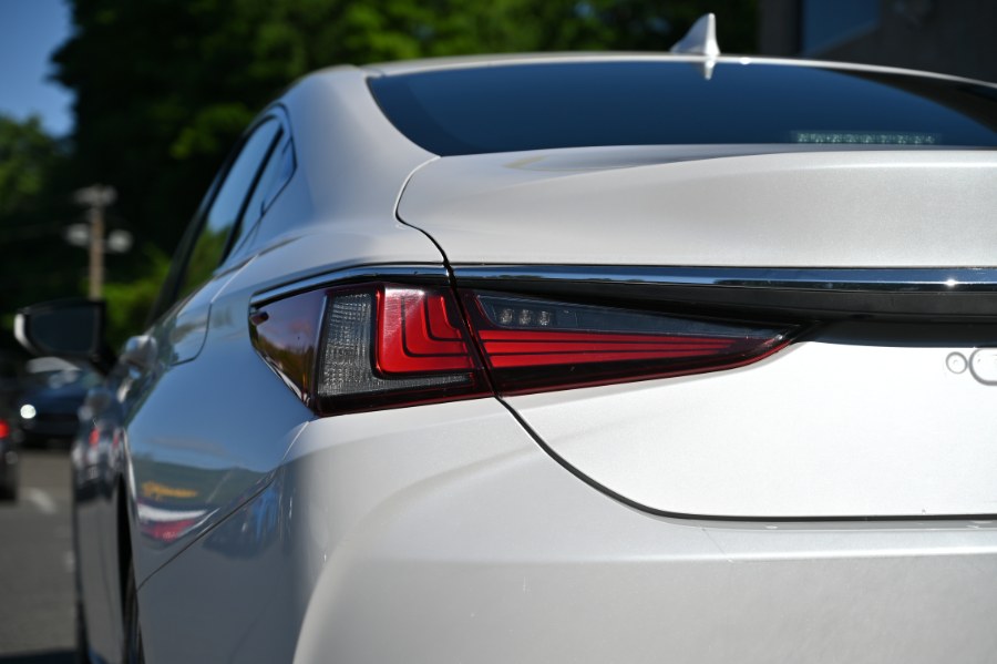 2020 Lexus ES ES 350 Luxury, available for sale in Waterbury, Connecticut | Highline Car Connection. Waterbury, Connecticut 2020 Lexus ES ES 350 Luxury, available for sale in Waterbury, Connecticut | Highline Car Connection. Waterbury, Connecticut
