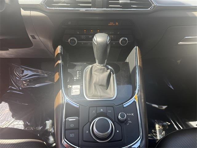 2020 Mazda Cx-9 Signature, available for sale in Stratford, Connecticut | Wiz Leasing Inc. Stratford, Connecticut 2020 Mazda Cx-9 Signature, available for sale in Stratford, Connecticut | Wiz Leasing Inc. Stratford, Connecticut
