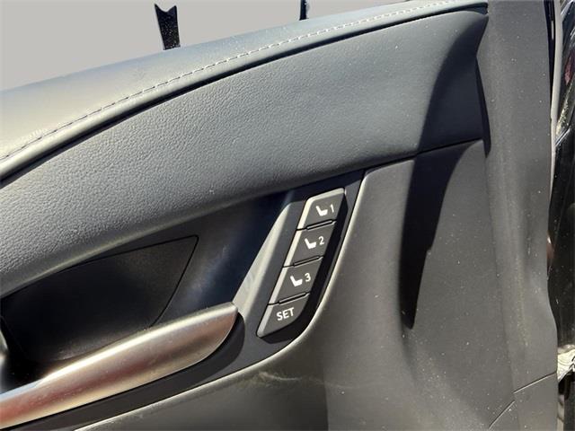 2017 Lexus Lx 570, available for sale in Stratford, Connecticut | Wiz Leasing Inc. Stratford, Connecticut 2017 Lexus Lx 570, available for sale in Stratford, Connecticut | Wiz Leasing Inc. Stratford, Connecticut