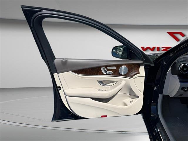 2017 Mercedes-benz E-class E 300, available for sale in Stratford, Connecticut | Wiz Leasing Inc. Stratford, Connecticut 2017 Mercedes-benz E-class E 300, available for sale in Stratford, Connecticut | Wiz Leasing Inc. Stratford, Connecticut