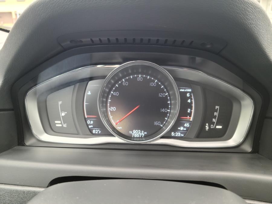 2016 Volvo XC70 AWD 4dr Wgn T5 Premier, available for sale in Milford, Connecticut | Chip's Auto Sales Inc. Milford, Connecticut 2016 Volvo XC70 AWD 4dr Wgn T5 Premier, available for sale in Milford, Connecticut | Chip's Auto Sales Inc. Milford, Connecticut
