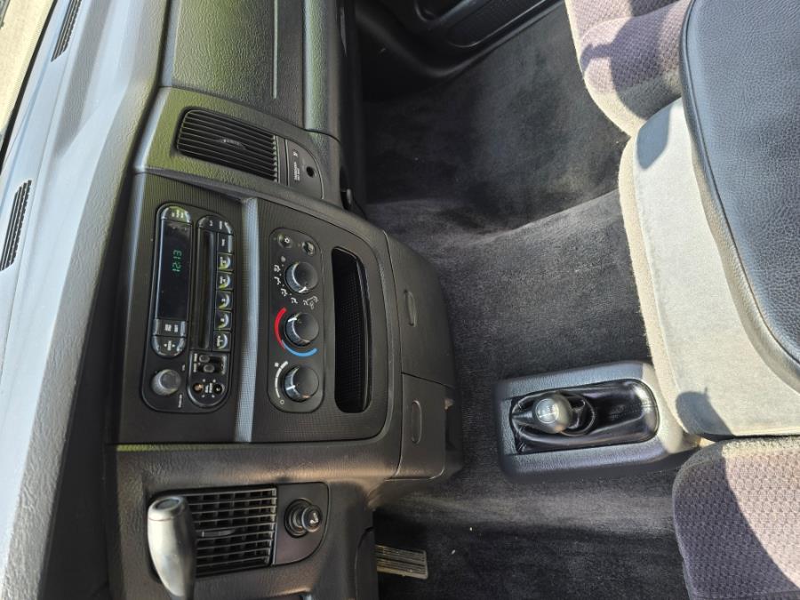 2004 Dodge Ram 1500 2dr Reg Cab 120.5" WB 4WD SLT, available for sale in Philadelphia, Pennsylvania | Eugen's Auto Sales & Repairs. Philadelphia, Pennsylvania 2004 Dodge Ram 1500 2dr Reg Cab 120.5" WB 4WD SLT, available for sale in Philadelphia, Pennsylvania | Eugen's Auto Sales & Repairs. Philadelphia, Pennsylvania