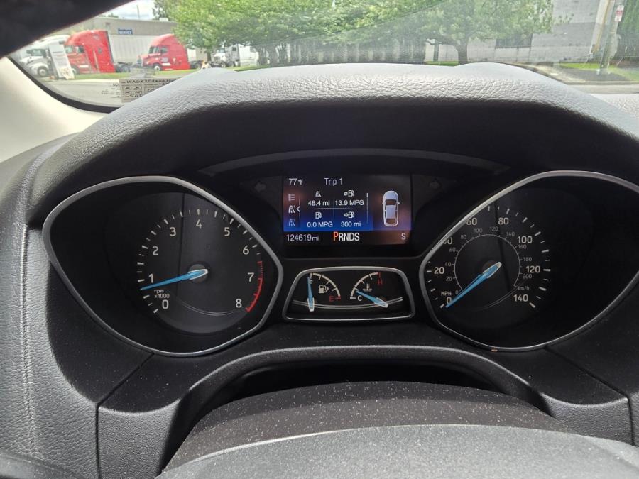 2016 Ford Focus 4dr Sdn SE, available for sale in Philadelphia, Pennsylvania | Eugen's Auto Sales & Repairs. Philadelphia, Pennsylvania 2016 Ford Focus 4dr Sdn SE, available for sale in Philadelphia, Pennsylvania | Eugen's Auto Sales & Repairs. Philadelphia, Pennsylvania