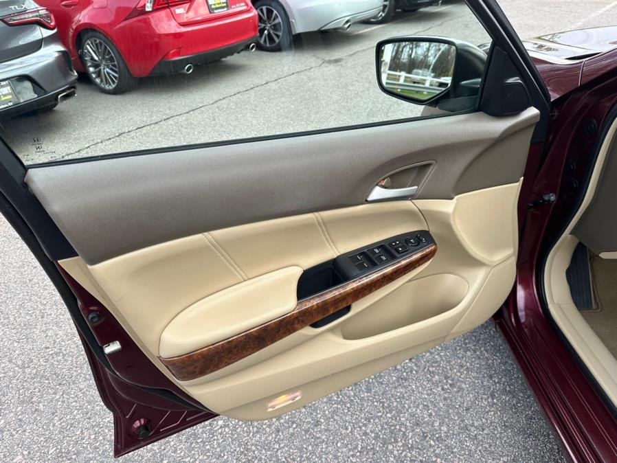 2009 Honda Accord Sdn 4dr I4 Auto EX-L PZEV, available for sale in South Windsor, Connecticut | Mike And Tony Auto Sales, Inc. South Windsor, Connecticut 2009 Honda Accord Sdn 4dr I4 Auto EX-L PZEV, available for sale in South Windsor, Connecticut | Mike And Tony Auto Sales, Inc. South Windsor, Connecticut