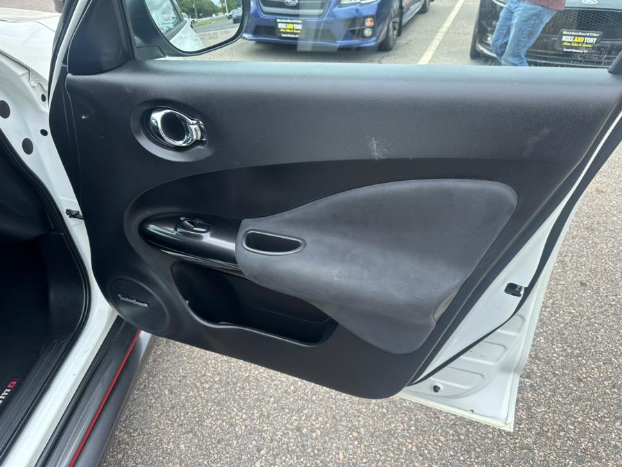 2014 Nissan JUKE 5dr Wgn CVT SV AWD, available for sale in South Windsor, Connecticut | Mike And Tony Auto Sales, Inc. South Windsor, Connecticut 2014 Nissan JUKE 5dr Wgn CVT SV AWD, available for sale in South Windsor, Connecticut | Mike And Tony Auto Sales, Inc. South Windsor, Connecticut