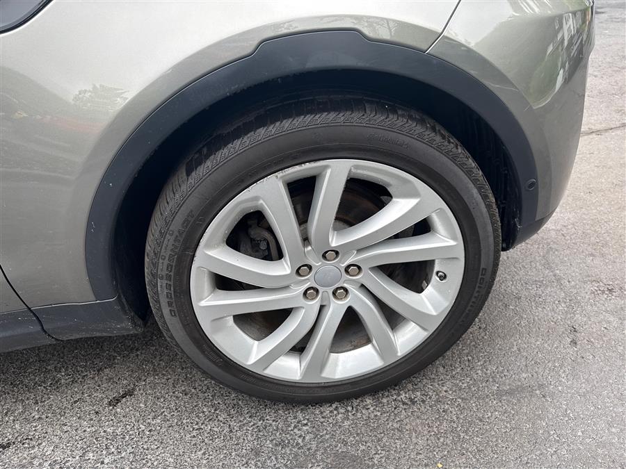 2017 Land Rover Discovery First Edition V6 Supercharged, available for sale in Canton, Connecticut | Lava Motors. Canton, Connecticut 2017 Land Rover Discovery First Edition V6 Supercharged, available for sale in Canton, Connecticut | Lava Motors. Canton, Connecticut