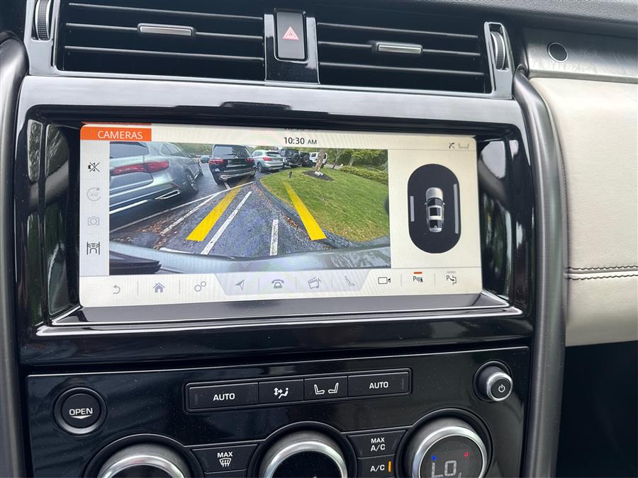 2017 Land Rover Discovery First Edition V6 Supercharged, available for sale in Canton, Connecticut | Lava Motors. Canton, Connecticut 2017 Land Rover Discovery First Edition V6 Supercharged, available for sale in Canton, Connecticut | Lava Motors. Canton, Connecticut