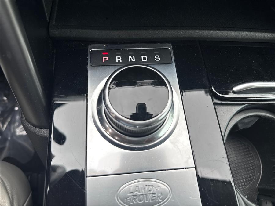 2017 Land Rover Discovery First Edition V6 Supercharged, available for sale in Canton, Connecticut | Lava Motors. Canton, Connecticut 2017 Land Rover Discovery First Edition V6 Supercharged, available for sale in Canton, Connecticut | Lava Motors. Canton, Connecticut