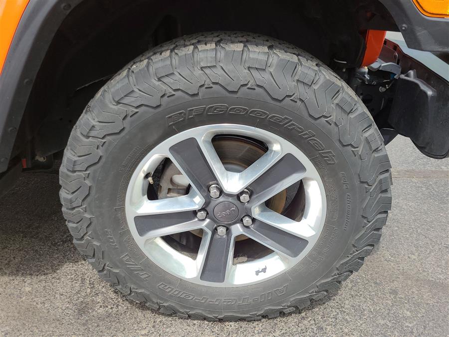 2018 Jeep Wrangler Unlimited Sahara 4x4, available for sale in Canton, Connecticut | Lava Motors. Canton, Connecticut 2018 Jeep Wrangler Unlimited Sahara 4x4, available for sale in Canton, Connecticut | Lava Motors. Canton, Connecticut
