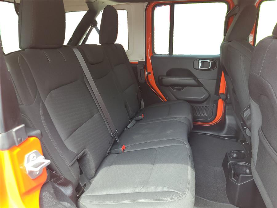 2018 Jeep Wrangler Unlimited Sahara 4x4, available for sale in Canton, Connecticut | Lava Motors. Canton, Connecticut 2018 Jeep Wrangler Unlimited Sahara 4x4, available for sale in Canton, Connecticut | Lava Motors. Canton, Connecticut