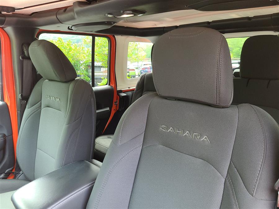 2018 Jeep Wrangler Unlimited Sahara 4x4, available for sale in Canton, Connecticut | Lava Motors. Canton, Connecticut 2018 Jeep Wrangler Unlimited Sahara 4x4, available for sale in Canton, Connecticut | Lava Motors. Canton, Connecticut