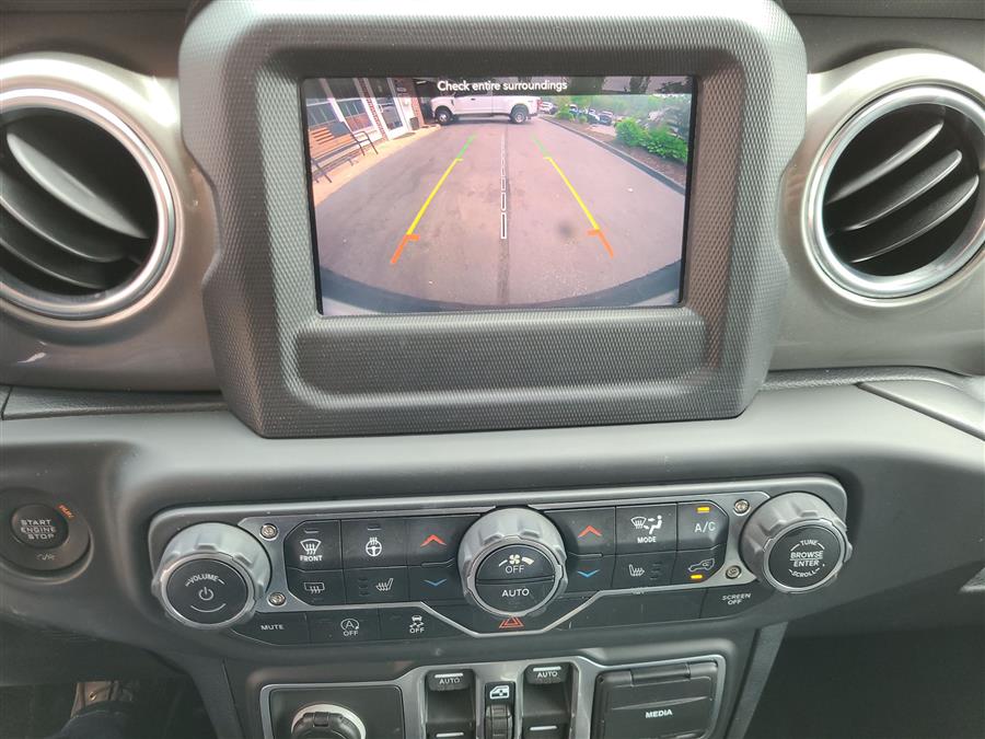 2018 Jeep Wrangler Unlimited Sahara 4x4, available for sale in Canton, Connecticut | Lava Motors. Canton, Connecticut 2018 Jeep Wrangler Unlimited Sahara 4x4, available for sale in Canton, Connecticut | Lava Motors. Canton, Connecticut