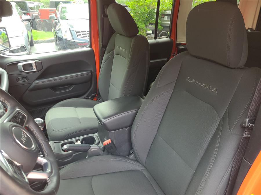 2018 Jeep Wrangler Unlimited Sahara 4x4, available for sale in Canton, Connecticut | Lava Motors. Canton, Connecticut 2018 Jeep Wrangler Unlimited Sahara 4x4, available for sale in Canton, Connecticut | Lava Motors. Canton, Connecticut