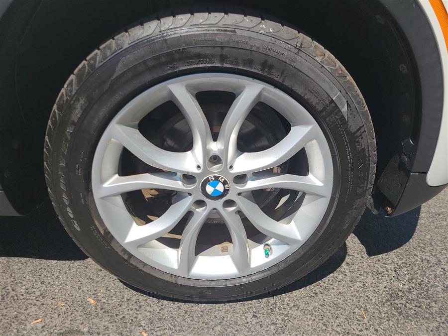 2016 BMW X6 AWD 4dr xDrive35i, available for sale in Canton, Connecticut | Lava Motors. Canton, Connecticut 2016 BMW X6 AWD 4dr xDrive35i, available for sale in Canton, Connecticut | Lava Motors. Canton, Connecticut