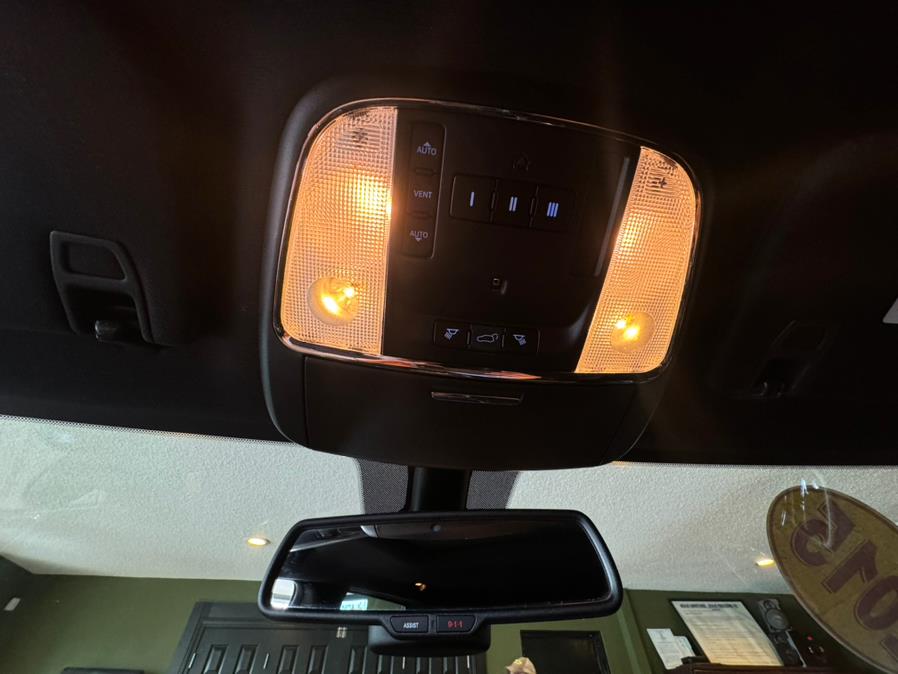 2015 Jeep Grand Cherokee 4WD 4dr Limited, available for sale in West Hartford, Connecticut | AutoMax. West Hartford, Connecticut 2015 Jeep Grand Cherokee 4WD 4dr Limited, available for sale in West Hartford, Connecticut | AutoMax. West Hartford, Connecticut
