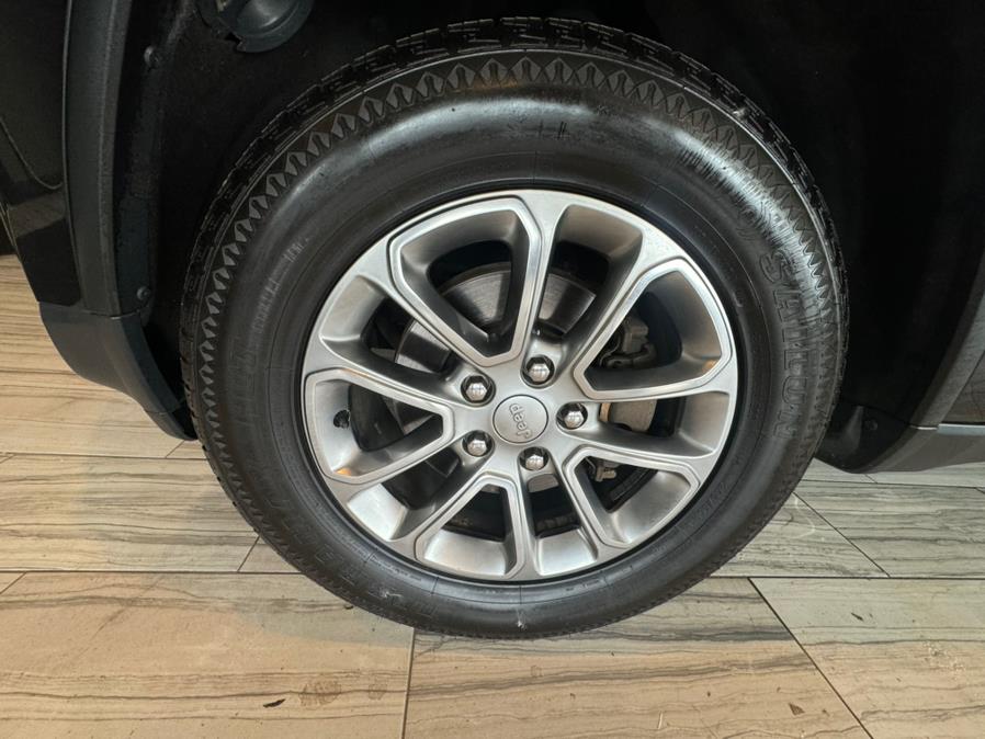 2015 Jeep Grand Cherokee 4WD 4dr Limited, available for sale in West Hartford, Connecticut | AutoMax. West Hartford, Connecticut 2015 Jeep Grand Cherokee 4WD 4dr Limited, available for sale in West Hartford, Connecticut | AutoMax. West Hartford, Connecticut