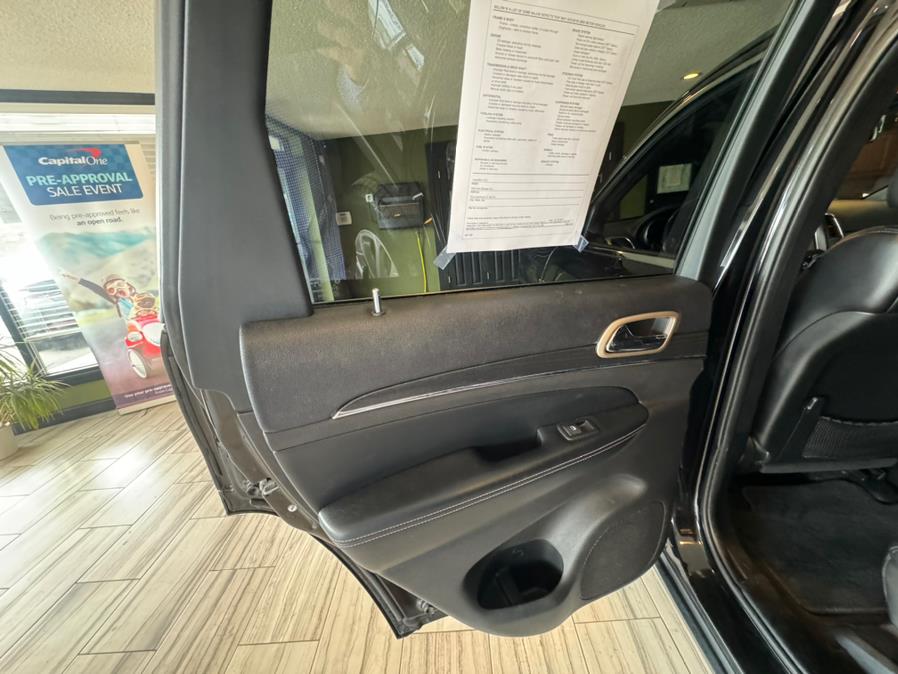 2015 Jeep Grand Cherokee 4WD 4dr Limited, available for sale in West Hartford, Connecticut | AutoMax. West Hartford, Connecticut 2015 Jeep Grand Cherokee 4WD 4dr Limited, available for sale in West Hartford, Connecticut | AutoMax. West Hartford, Connecticut