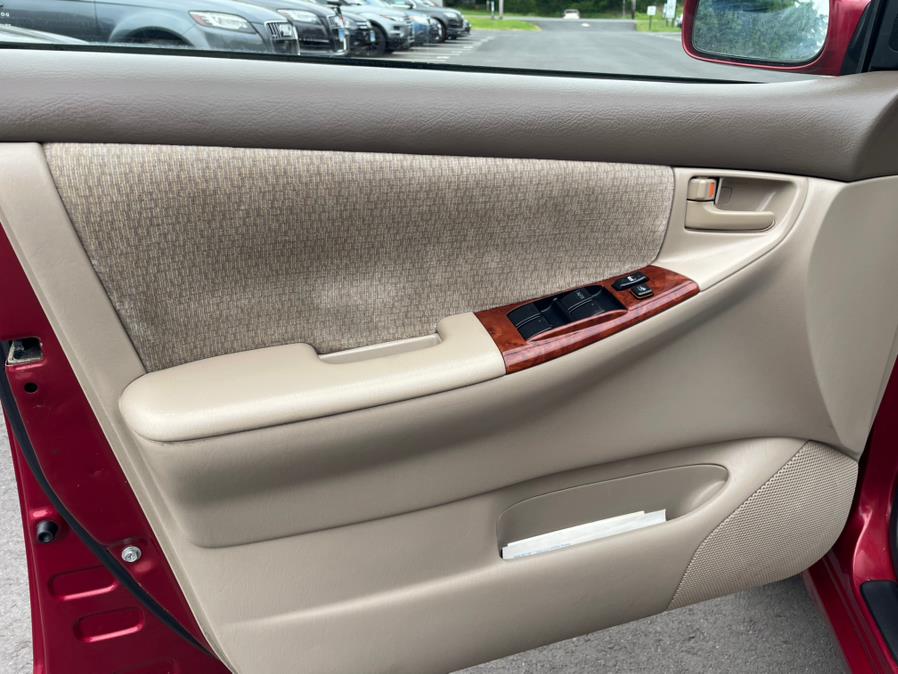 2004 Toyota Corolla 4dr Sdn CE Auto (GS), available for sale in North Branford, Connecticut | CarHavn. North Branford, Connecticut 2004 Toyota Corolla 4dr Sdn CE Auto (GS), available for sale in North Branford, Connecticut | CarHavn. North Branford, Connecticut