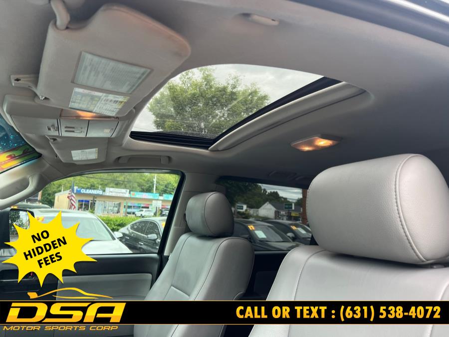 2013 Toyota Sequoia 4WD 5.7L SR5 (Natl), available for sale in Commack, New York | DSA Motor Sports Corp. Commack, New York 2013 Toyota Sequoia 4WD 5.7L SR5 (Natl), available for sale in Commack, New York | DSA Motor Sports Corp. Commack, New York