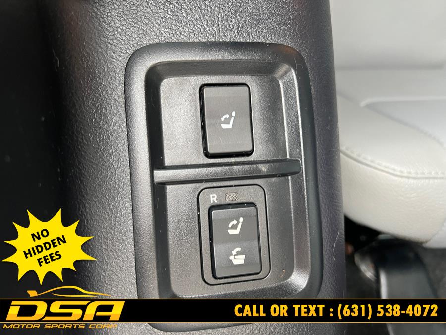 2013 Toyota Sequoia 4WD 5.7L SR5 (Natl), available for sale in Commack, New York | DSA Motor Sports Corp. Commack, New York 2013 Toyota Sequoia 4WD 5.7L SR5 (Natl), available for sale in Commack, New York | DSA Motor Sports Corp. Commack, New York