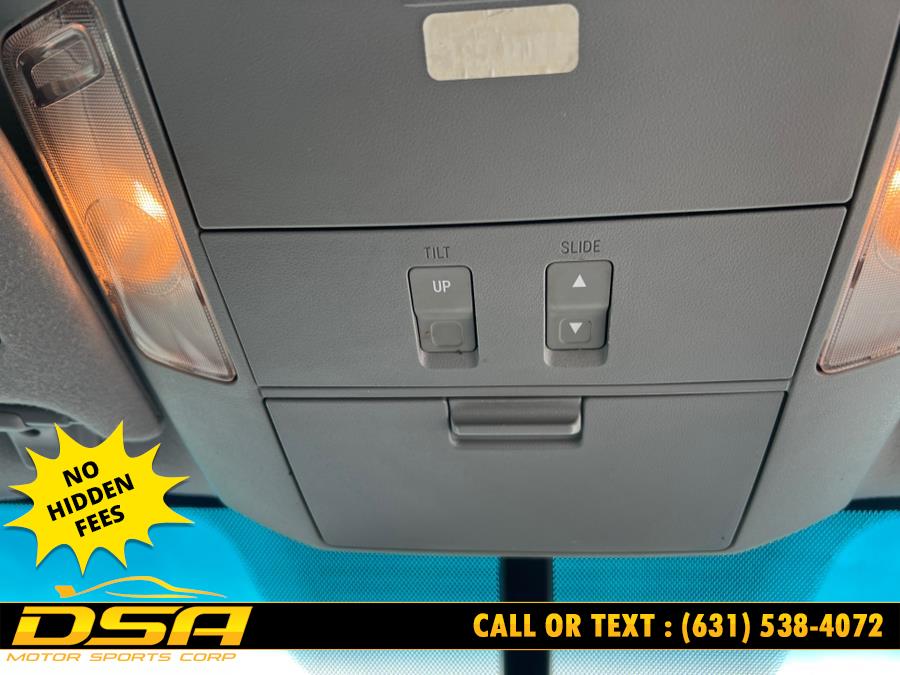 2013 Toyota Sequoia 4WD 5.7L SR5 (Natl), available for sale in Commack, New York | DSA Motor Sports Corp. Commack, New York 2013 Toyota Sequoia 4WD 5.7L SR5 (Natl), available for sale in Commack, New York | DSA Motor Sports Corp. Commack, New York
