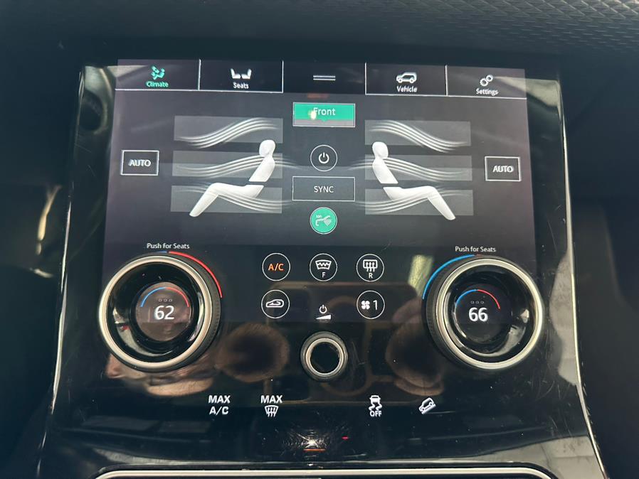 2018 Land Rover Range Rover Velar P250 R-Dynamic SE, available for sale in Inwood, New York | 5 Towns Drive. Inwood, New York 2018 Land Rover Range Rover Velar P250 R-Dynamic SE, available for sale in Inwood, New York | 5 Towns Drive. Inwood, New York